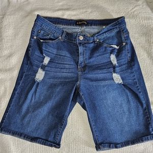 Diverso Jean Shorts Size 16W Plus Size Medium Wash Denim